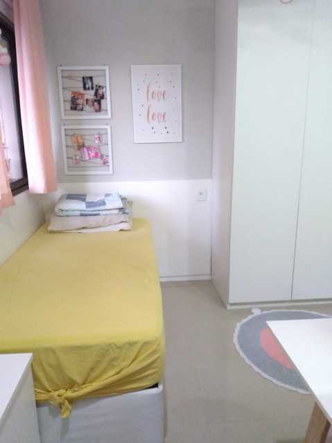 Apartamento à venda com 3 quartos, 87m² - Foto 12