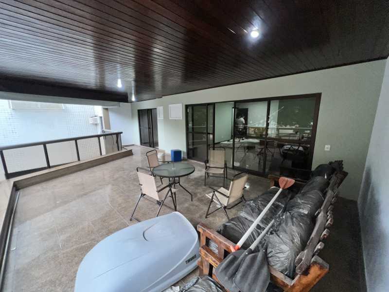 Apartamento, 3 quartos, 170 m² - Foto 2