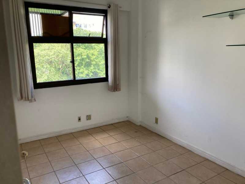 Apartamento à venda com 3 quartos, 110m² - Foto 13