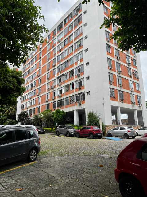 Apartamento à venda com 2 quartos, 62m² - Foto 3