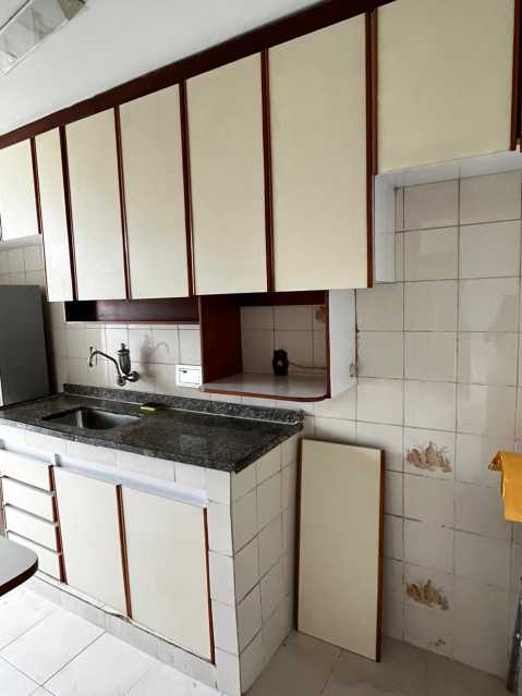 Apartamento à venda com 2 quartos, 62m² - Foto 15