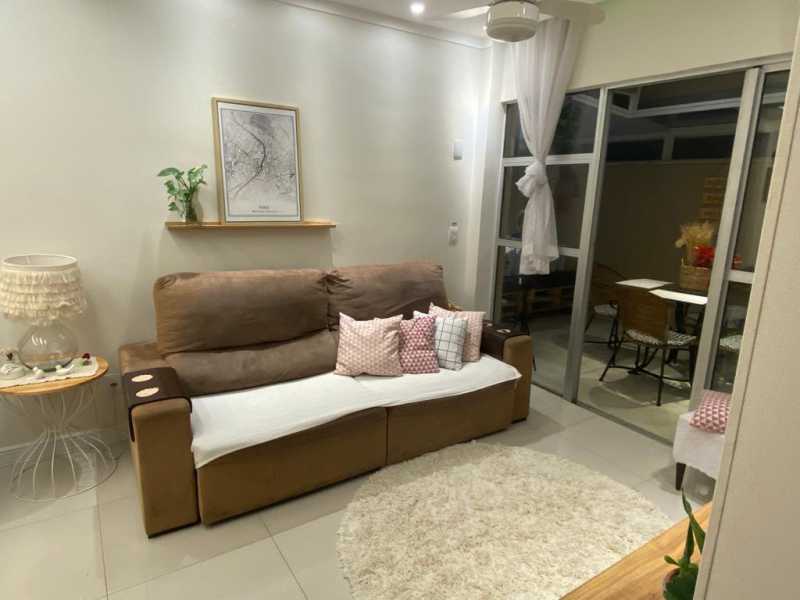 Apartamento à venda com 2 quartos, 81m² - Foto 3