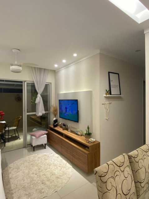 Apartamento à venda com 2 quartos, 81m² - Foto 4