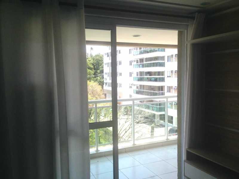 Apartamento à venda com 3 quartos, 80m² - Foto 3