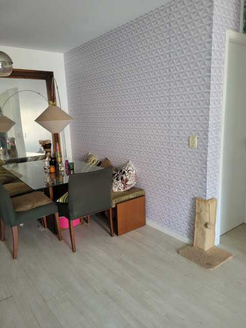 Apartamento à venda com 2 quartos, 77m² - Foto 5