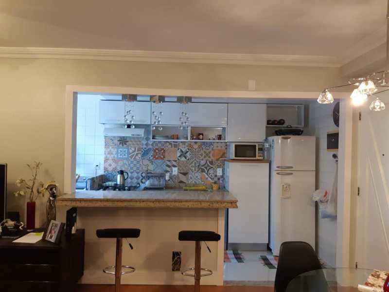 Apartamento à venda com 3 quartos, 70m² - Foto 17