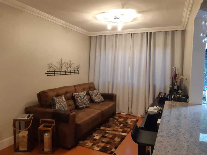 Apartamento à venda com 3 quartos, 70m² - Foto 1