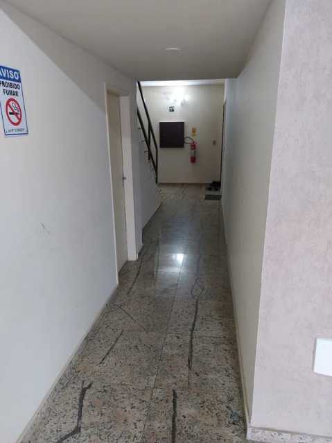 Apartamento à venda com 2 quartos, 60m² - Foto 3