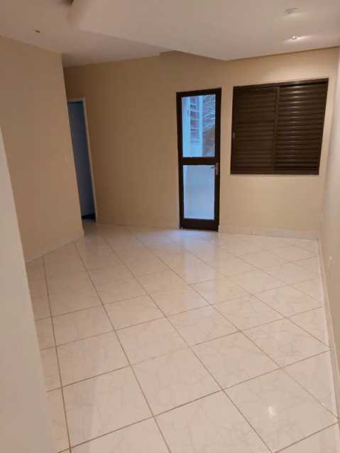 Apartamento à venda com 2 quartos, 60m² - Foto 1