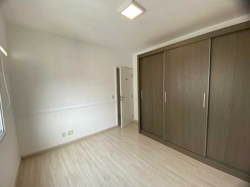 Apartamento à venda com 3 quartos, 113m² - Foto 9