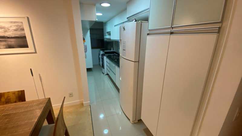 Apartamento à venda com 2 quartos, 82m² - Foto 8