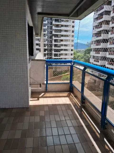 Apartamento à venda com 2 quartos, 90m² - Foto 3