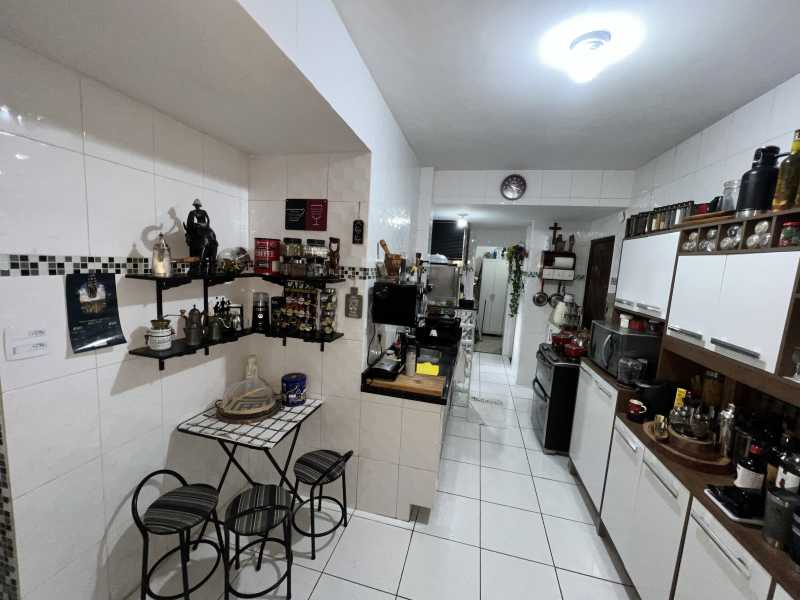 Apartamento à venda com 2 quartos, 78m² - Foto 15