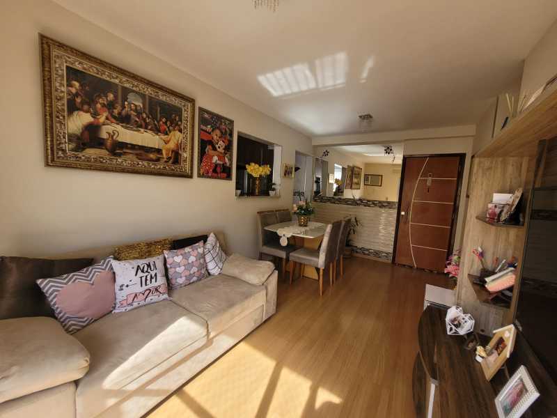 Apartamento à venda com 2 quartos, 62m² - Foto 3