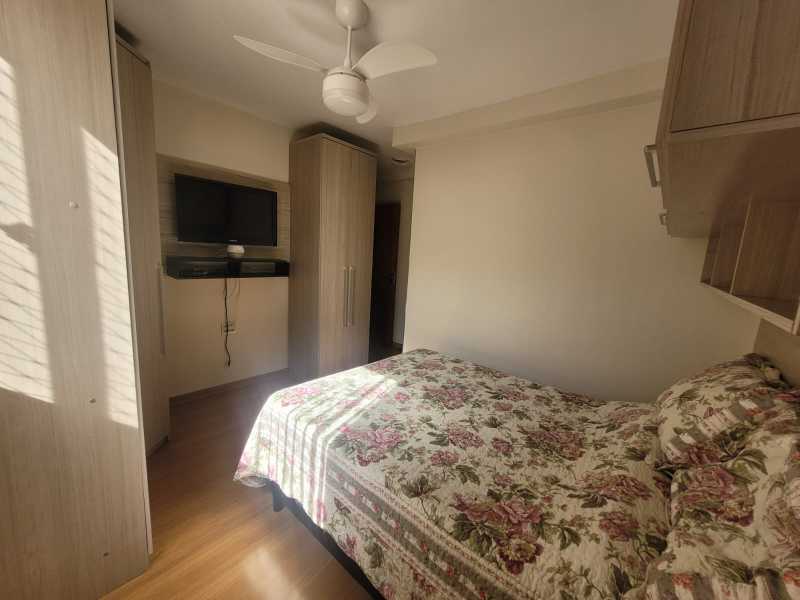 Apartamento à venda com 2 quartos, 62m² - Foto 11