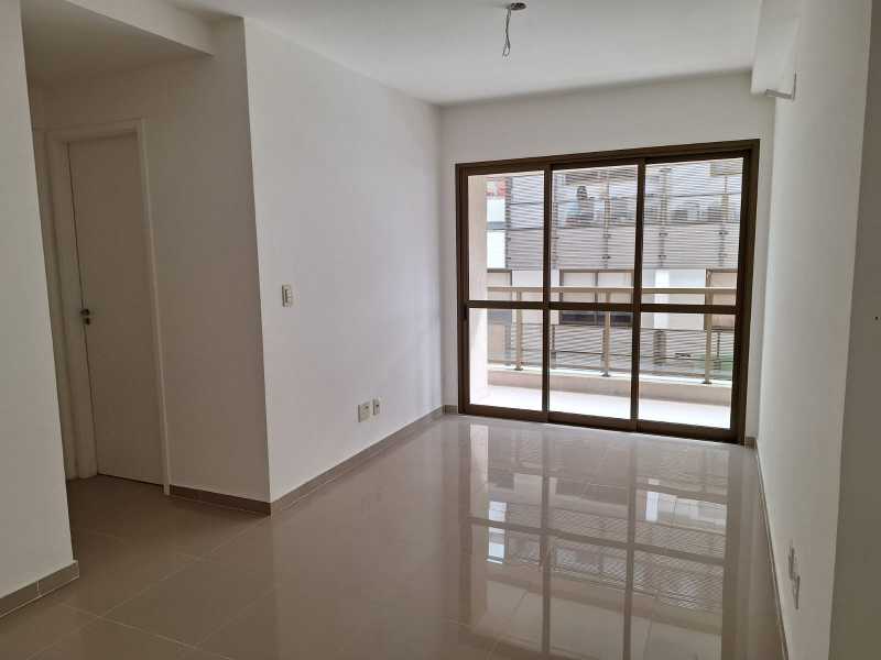 Apartamento à venda com 2 quartos, 65m² - Foto 5