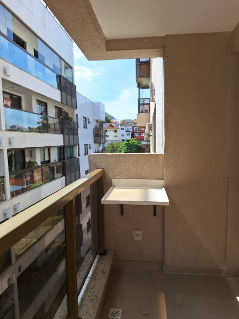 Apartamento à venda com 2 quartos, 65m² - Foto 8