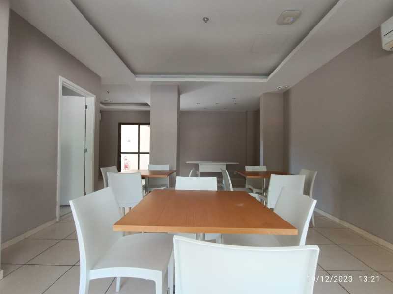 Apartamento à venda com 2 quartos, 65m² - Foto 23