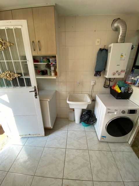 Casa de Condomínio à venda com 5 quartos, 170m² - Foto 11