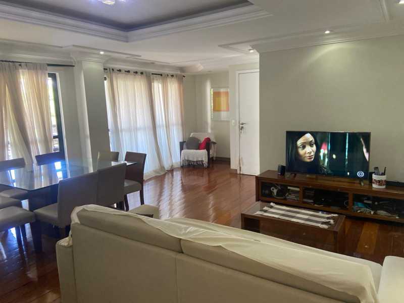 Apartamento à venda com 3 quartos, 170m² - Foto 2