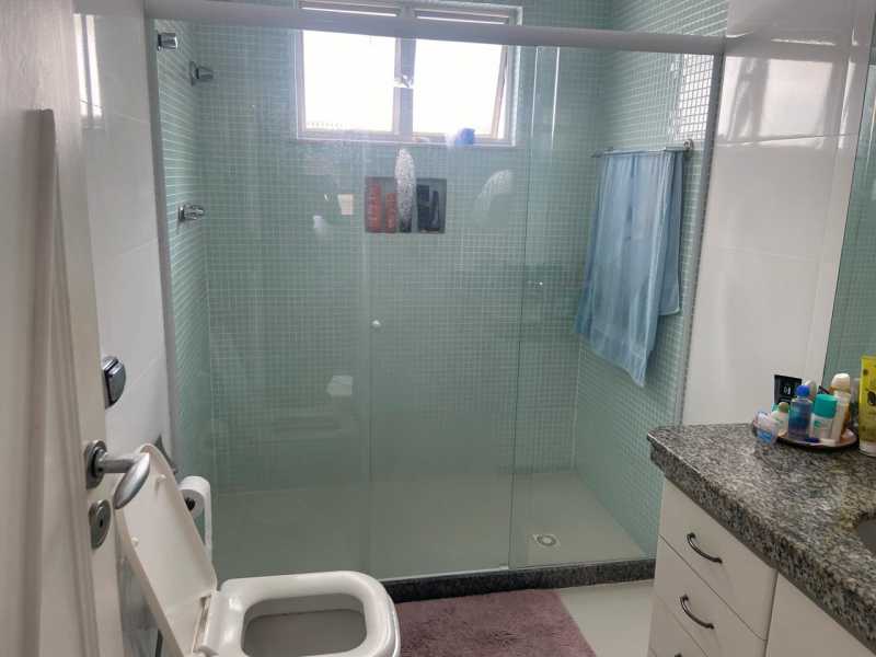 Apartamento à venda com 3 quartos, 170m² - Foto 11