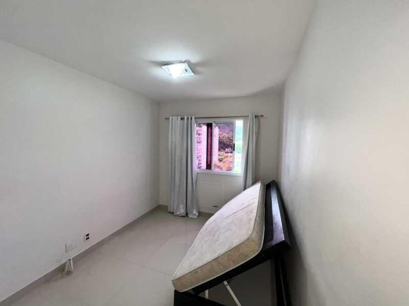 Apartamento à venda com 4 quartos, 87m² - Foto 18