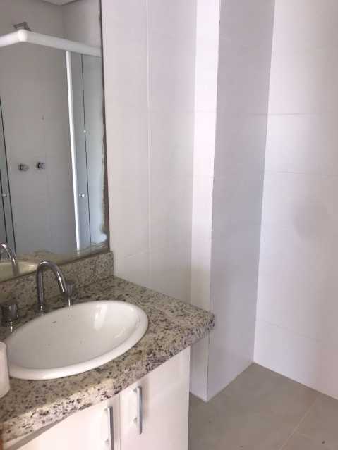 Cobertura à venda com 2 quartos, 223m² - Foto 13