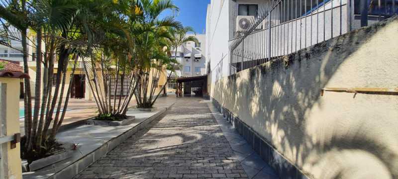 Casa à venda com 5 quartos, 650m² - Foto 2