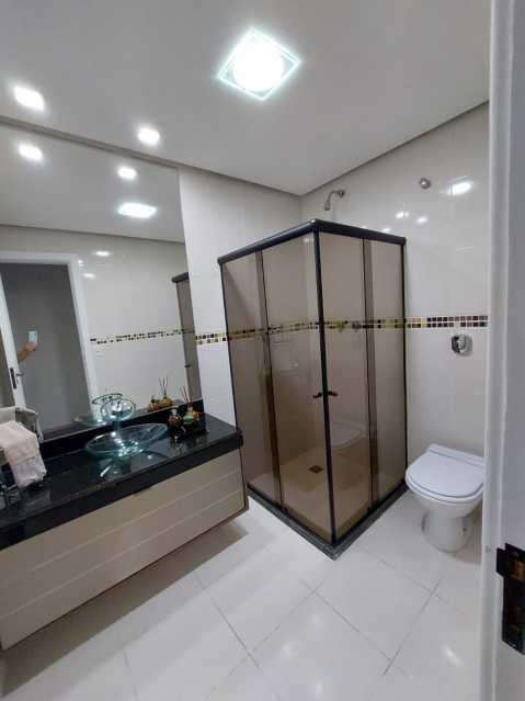 Cobertura à venda com 4 quartos, 200m² - Foto 9