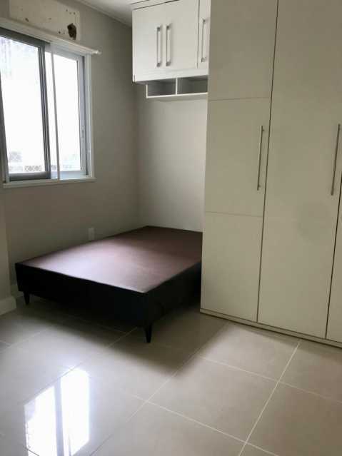 Apartamento à venda com 3 quartos, 110m² - Foto 12