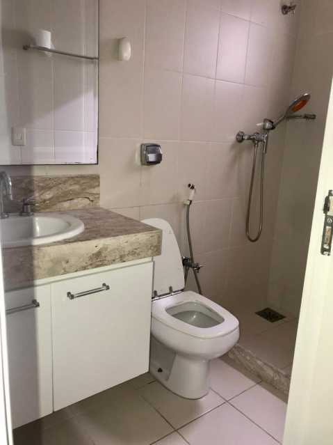 Apartamento à venda com 3 quartos, 110m² - Foto 15