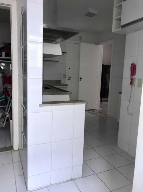 Apartamento à venda com 3 quartos, 110m² - Foto 23