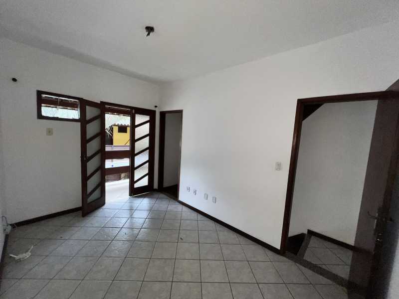 Casa de Condomínio à venda com 4 quartos, 120m² - Foto 13