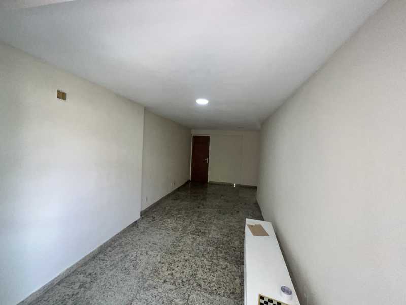 Apartamento à venda com 3 quartos, 100m² - Foto 6