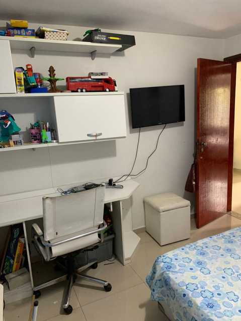 Casa de Condomínio à venda com 4 quartos, 400m² - Foto 9