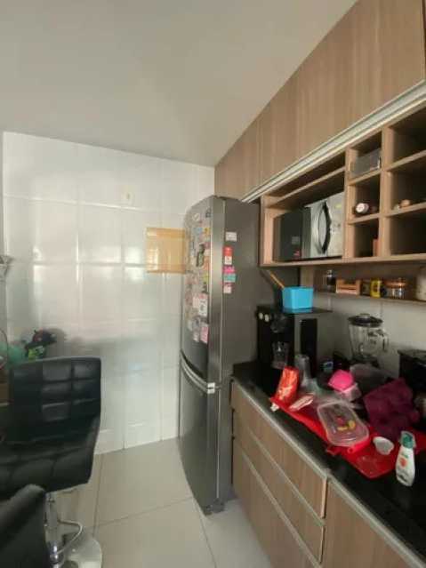 Apartamento à venda com 2 quartos, 72m² - Foto 9