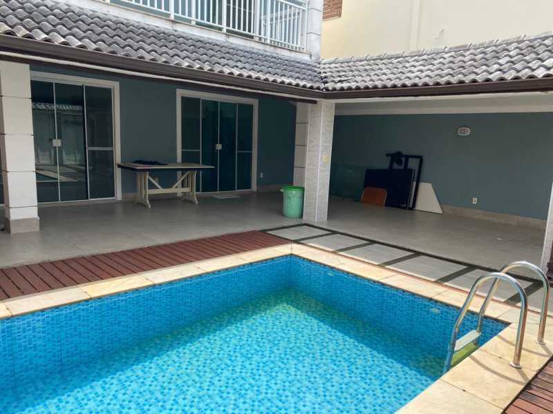 Casa de Condomínio à venda com 3 quartos, 180m² - Foto 4