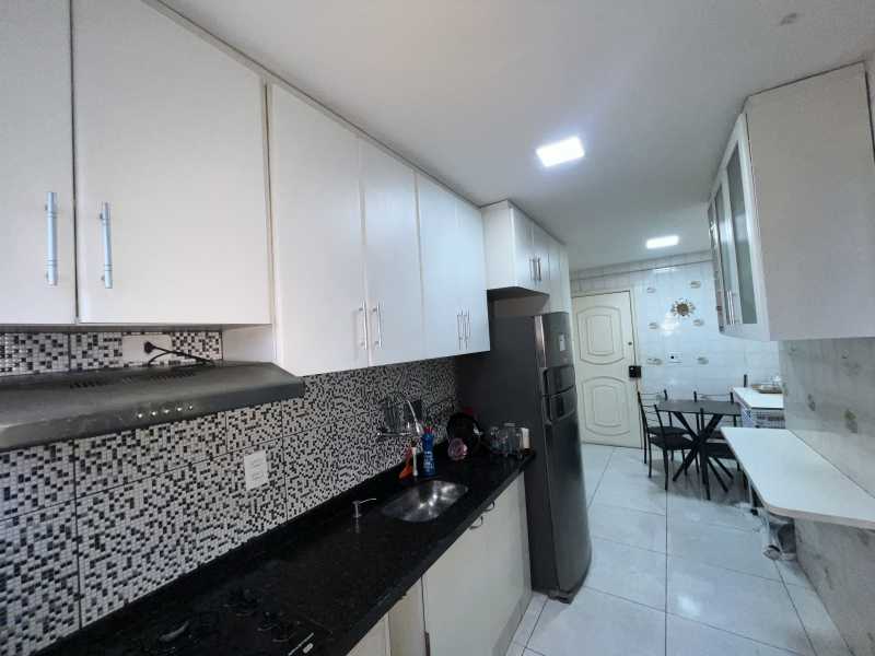 Apartamento à venda com 2 quartos, 71m² - Foto 9