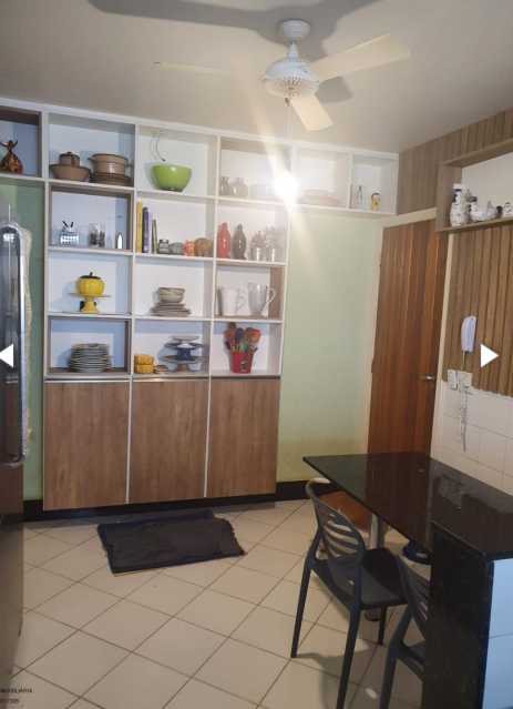 Casa de Condomínio à venda com 4 quartos, 225m² - Foto 10