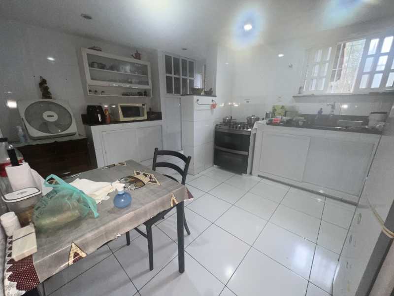 Casa de Condomínio à venda com 3 quartos, 195m² - Foto 25