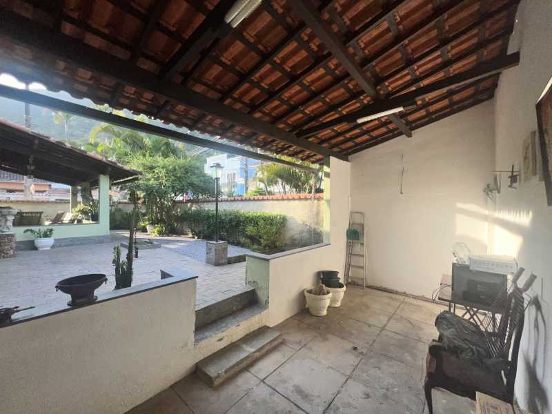 Casa de Condomínio à venda com 3 quartos, 195m² - Foto 9