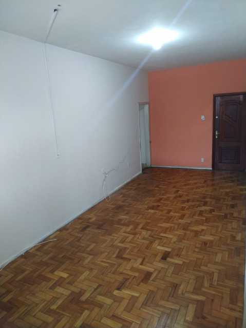 Apartamento à venda com 2 quartos, 63m² - Foto 3