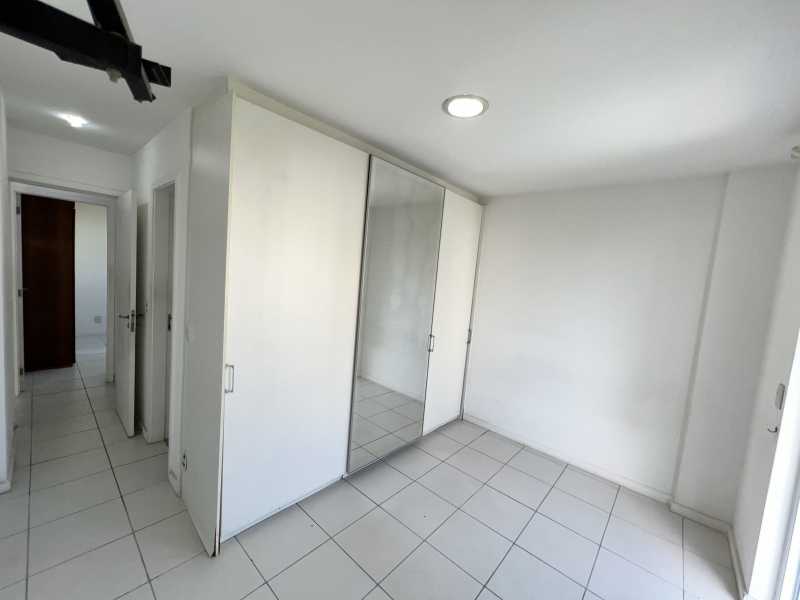 Apartamento à venda com 2 quartos, 77m² - Foto 7