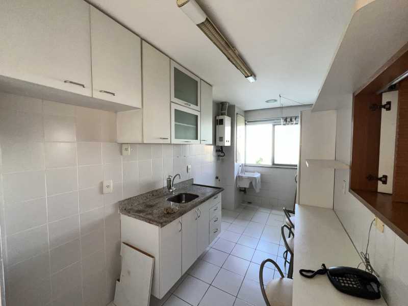 Apartamento à venda com 2 quartos, 77m² - Foto 20