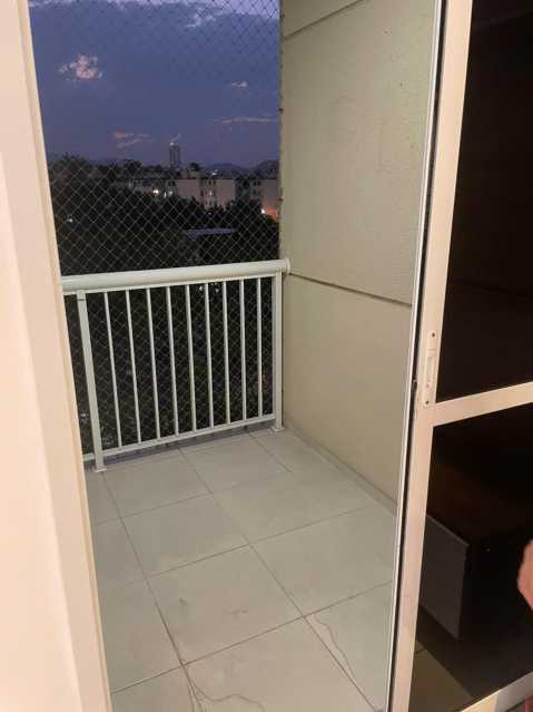 Apartamento à venda com 2 quartos, 60m² - Foto 3