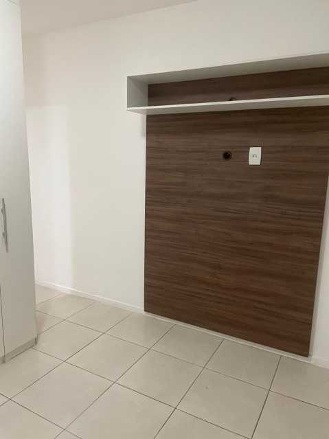 Apartamento à venda com 2 quartos, 60m² - Foto 13