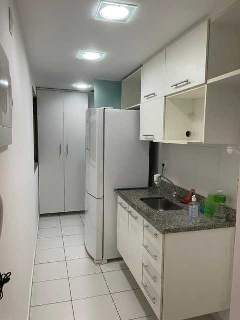 Apartamento à venda com 2 quartos, 60m² - Foto 6