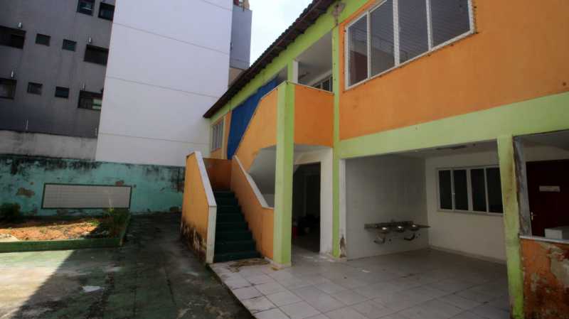 Casa para alugar com 3 quartos, 630m² - Foto 21