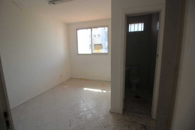 Casa para alugar com 3 quartos, 630m² - Foto 14