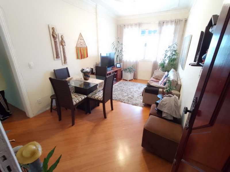 Apartamento à venda com 2 quartos, 80m² - Foto 1